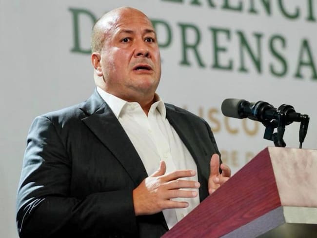 Enrique Alfaro pone al periodismo a nivel de mafia: Diego Petersen