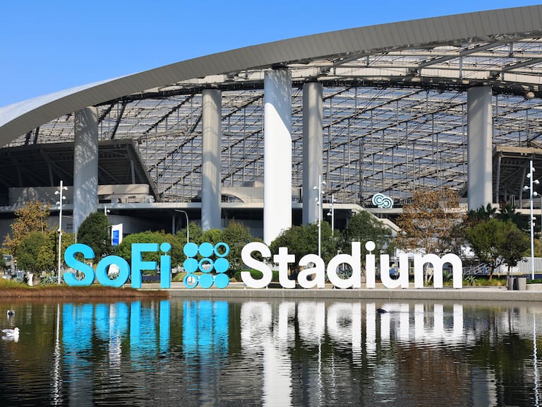 Mx - SoFi Stadium.