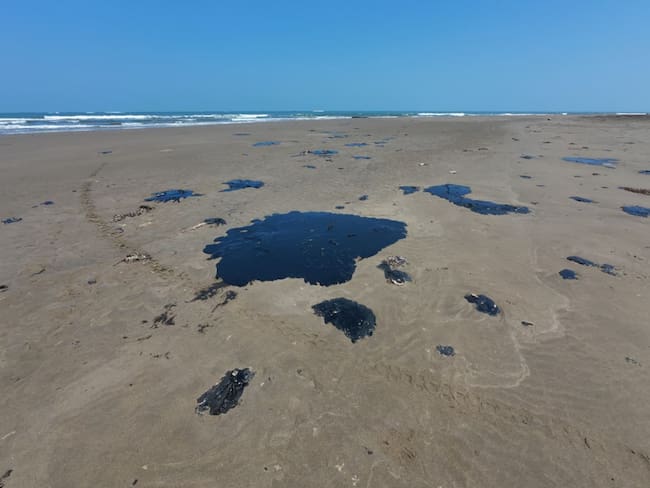 ¿Habrá castigos por el derrame de hidrocarburo? Monreal abre la puerta a comparecencias de Pemex y Semarnat