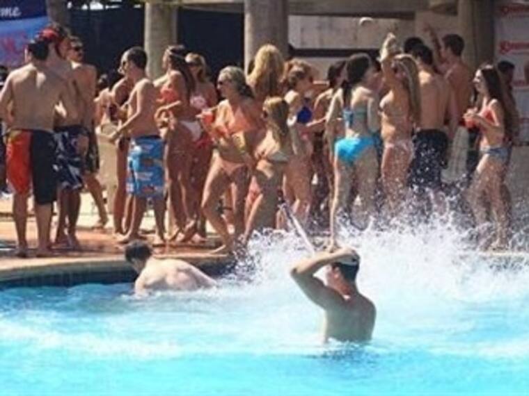 LLegan Springbreakers a playas. Sargento Rascón. 28/02/13