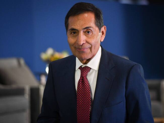 Dejará AMLO deuda pública en 48.6%