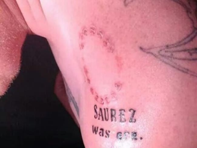 Ya es moda en tatuajes mordida de Suárez