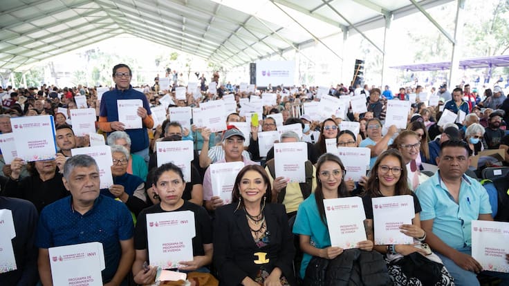 Brugada anuncia créditos para escriturar viviendas en CDMX y reducir costos de trámites