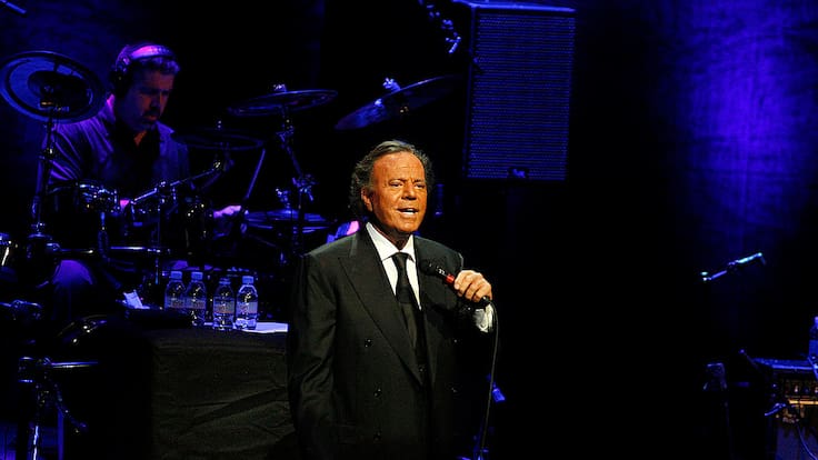 Julio Iglesias alardeó por décadas de sus conquistas y hoy guarda silencio: Isabel Vega