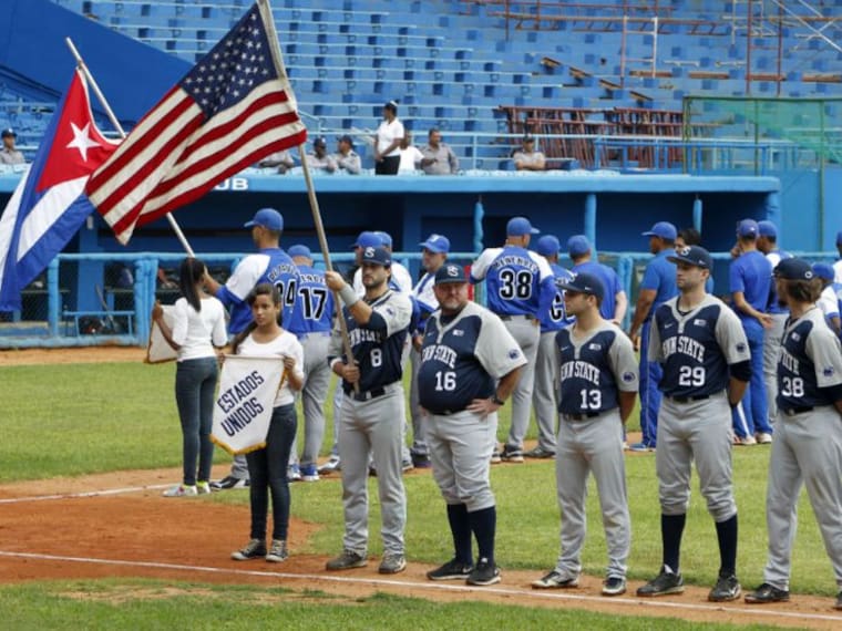 ¡Cuba y EU también hacen las pases en el baseball!