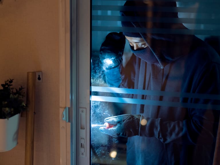 El robo a casa habitación es común en esta época vacacional