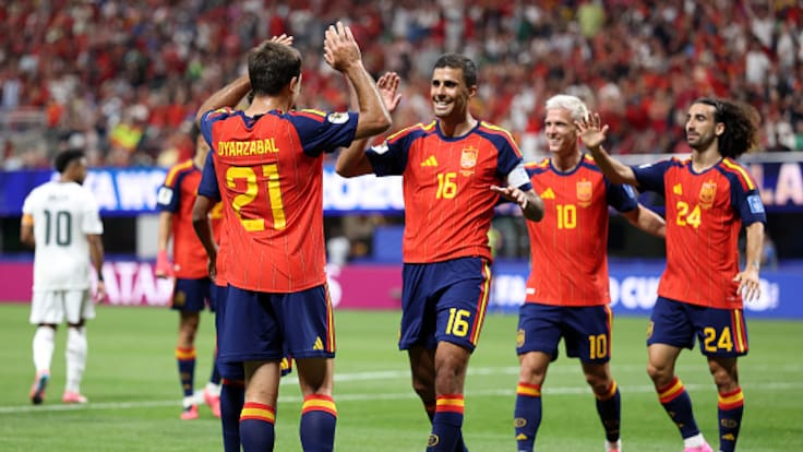 España despierta en el Mundial: golea a Arabia Saudita y queda a un paso de la clasificación