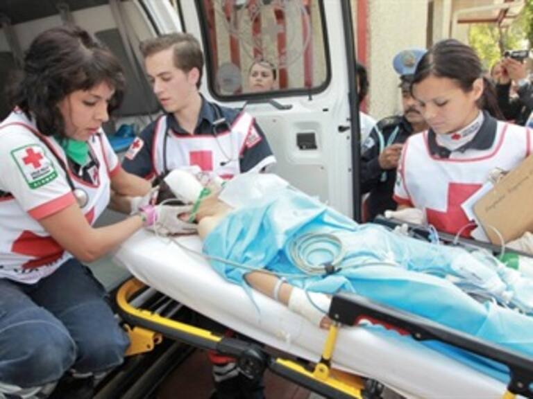 Colocan primeras prótesis oculares a Fernando