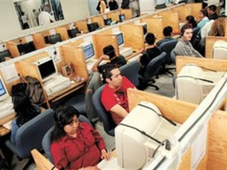 Atiende Locatel 280 mil peticiones de información al mes: GDF