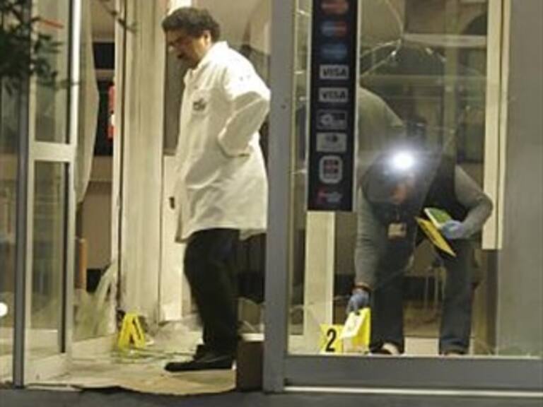 Reportan explosiones en dos sucursales bancarias del DF