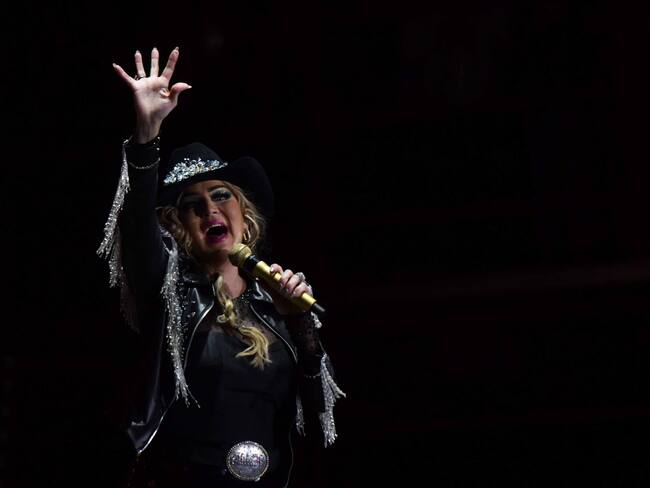 Reportan que Alicia Villarreal obtiene supuesta orden de restricción en contra de Cruz Martínez