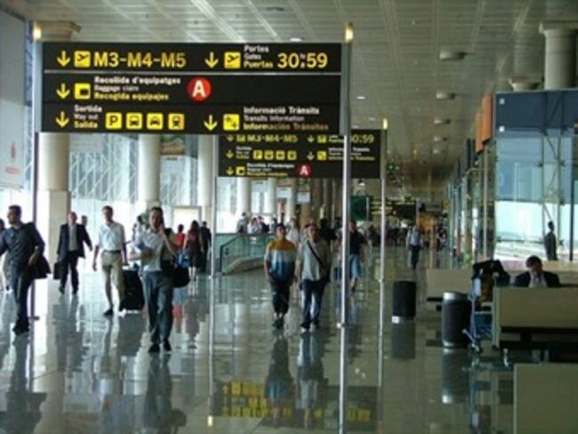 Suspende Argentina vuelos desde México por influenza