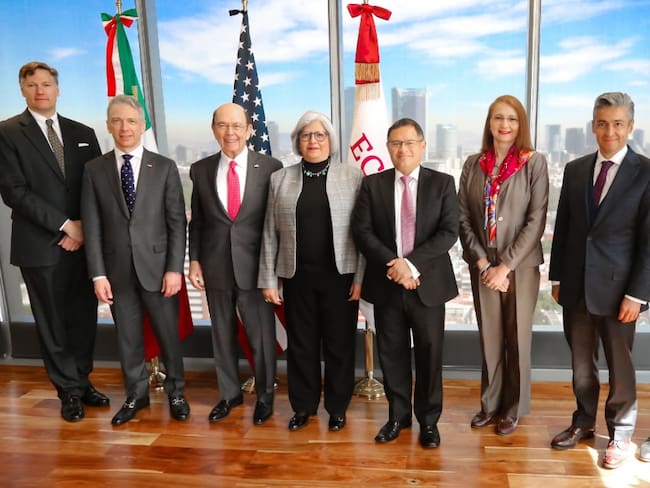 Firman México y EU convenio para agilizar registros de patentes