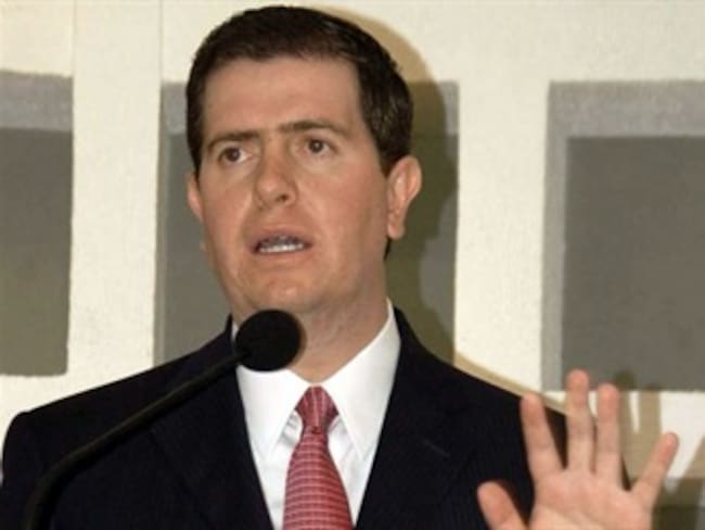 Autoridades embargan maquinaria y minerales en Lázaro Cárdenas