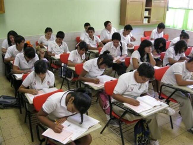 "Panorama educativo de México". Educación XXI del sábado 19 de diciembre.