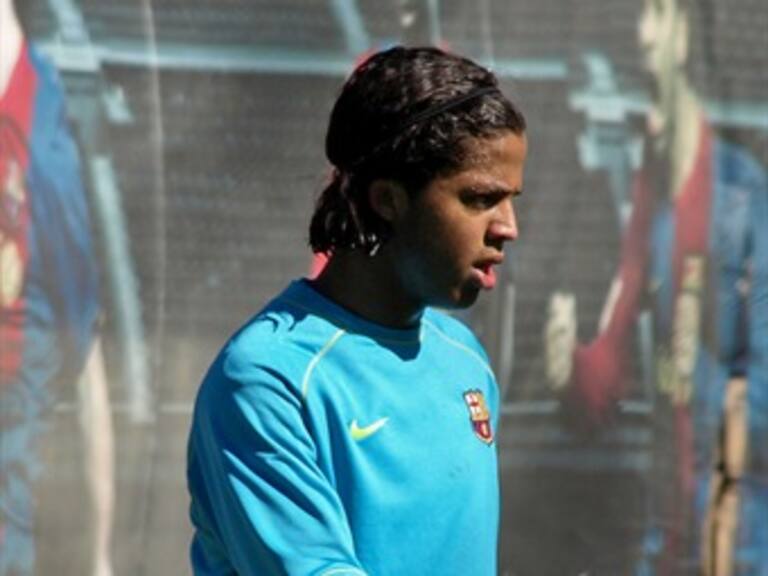 Entrena 'Gio' pese a molestias de cara a juego ante Villarreal