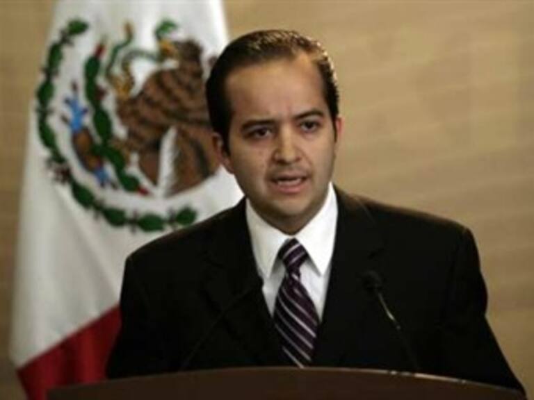 Llama Poiré a no manipular recursos con fines electorales