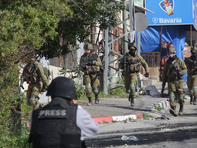 Israel abre fuego durante una visita de diplomáticos en Yenin, Cisjordania