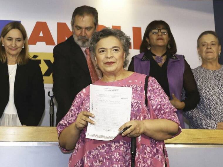 Suman siete aspirantes que se registran en el Frente Amplio Por México.