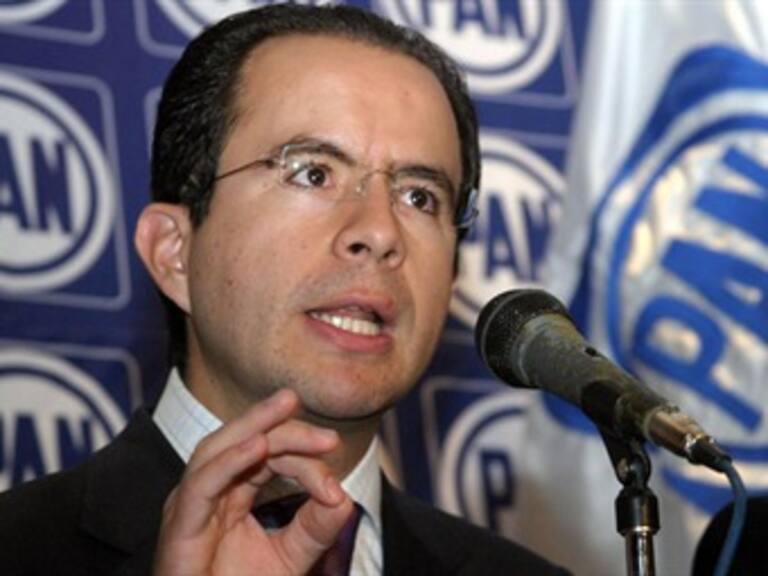 Urge Nava a oposición presentar nuevas propuestas fiscales