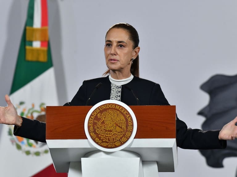 La modificación a la modalidad 40 no es ocurrencia, sino respuesta a fraudes millonarios detectados en pensiones del IMSS, afirmó la mandataria.