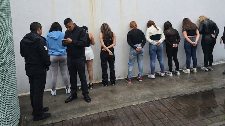 Trasladan a 24 detenidos de Ecatepec al penal de Nezahualcóyotl