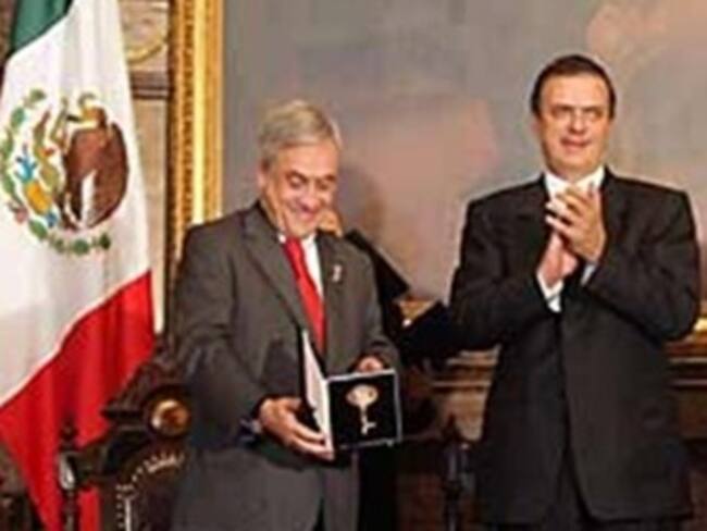 Declaran a Piñera visitante distinguido del DF