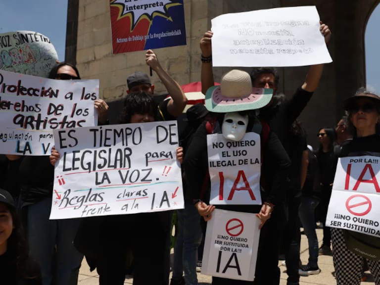 La propuesta busca reconocer la voz como herramienta artística y exigir autorización expresa para su uso mediante inteligencia artificial.