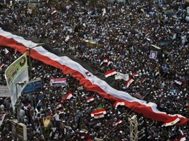 Protestas a favor de Morsi en Egipto desafían advertencia militar