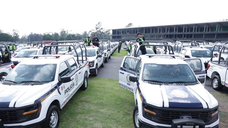 Entrega Clara Brugada 3 mil 500 nuevas patrullas a la policía de la CDMX