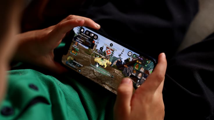 Hermanas de 16 y 10 años engañadas en Roblox son localizadas en la CDMX tras huir de su casa