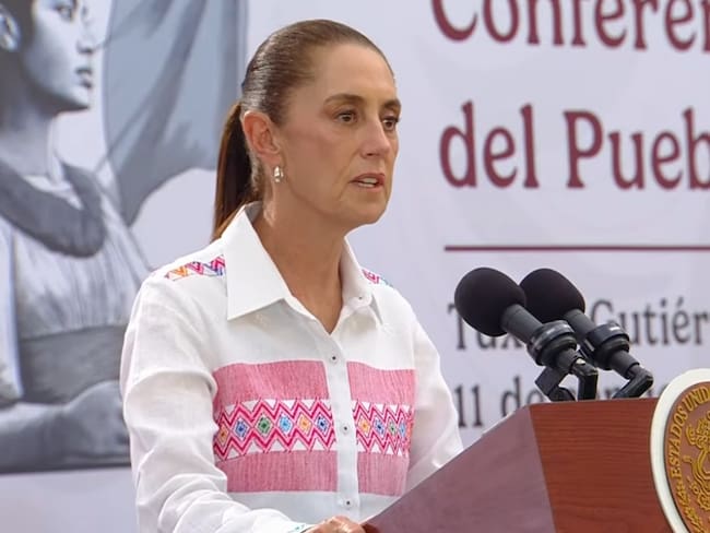 Cuestiona Sheinbaum a INE presupuesto, cambio de color y “boletas planchadas”