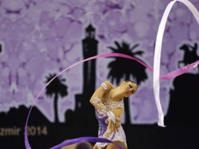 Acaba Carolina Rodríguez en séptima posición en la final de cinta