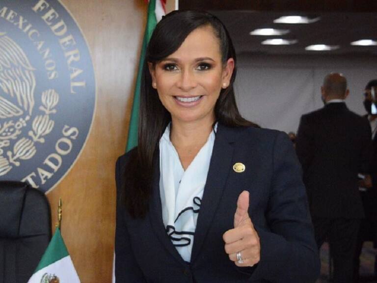 La diputada Laura Fernández Piña sale del PVEM y se suma al PRD