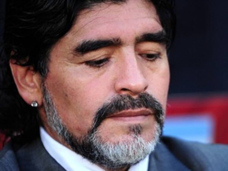 Desmienten que Maradona haya resuelto problemas con el fisco italiano