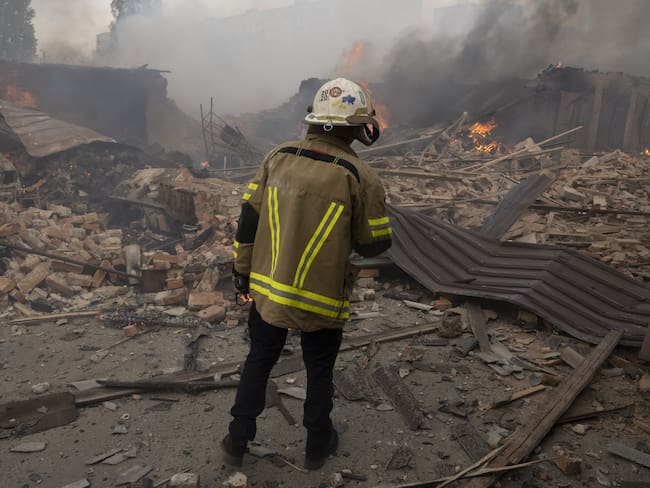 Ucrania lanza ataque masivo con drones contra Rusia