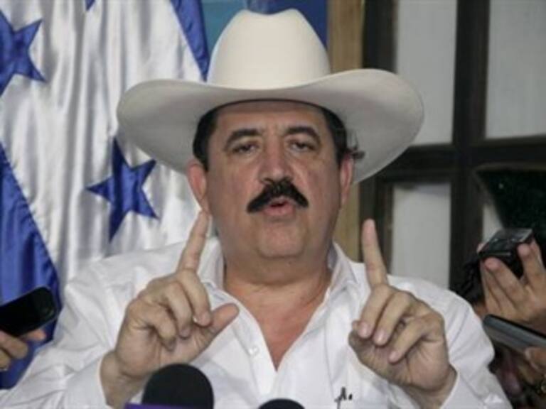 Apoya México esfuerzos para que Zelaya vuelva al poder