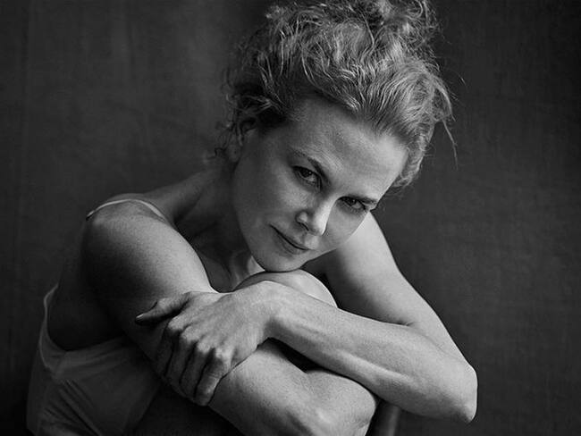 Belleza madura y sin retoques: así es el calendario Pirelli 2017