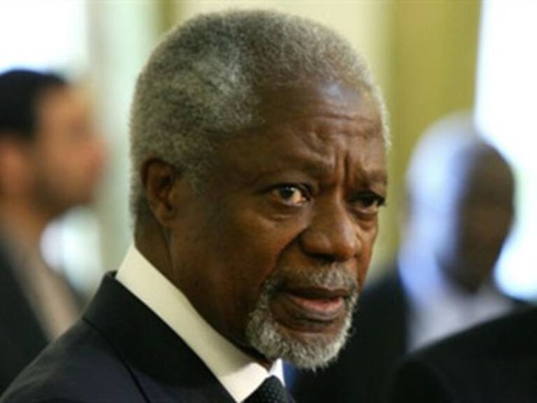 Renuncia Kofi Annan como mediador en Siria