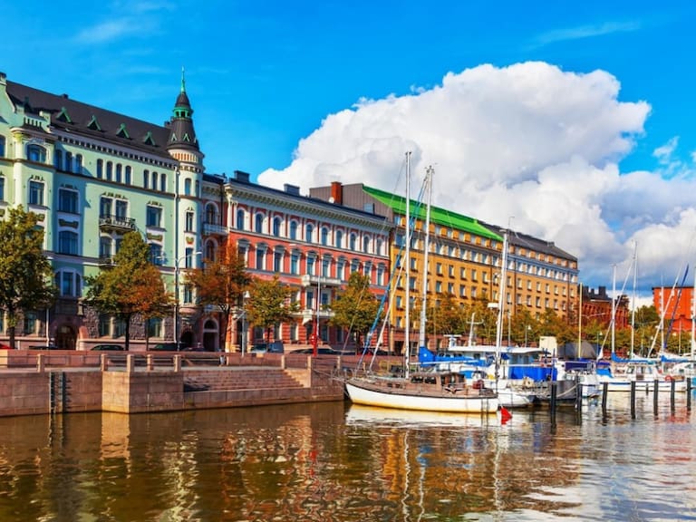 Este verano es tuyo; Finlandia ofrece vacaciones gratis a extranjeros