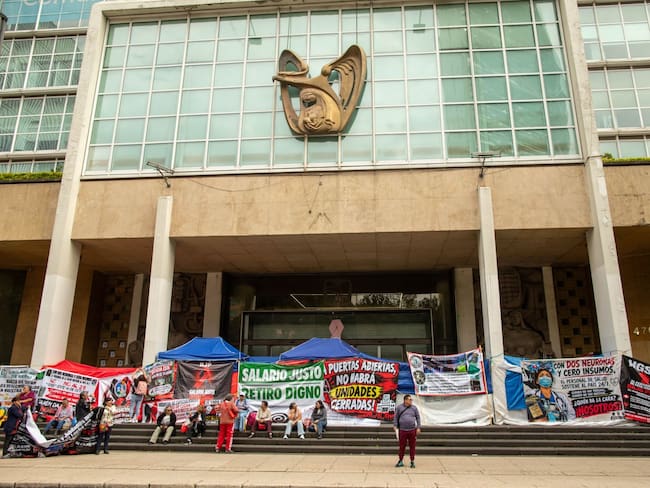 Rafael Olivos rechaza renunciar y defiende su gestión sindical tras protestas de trabajadores del IMSS