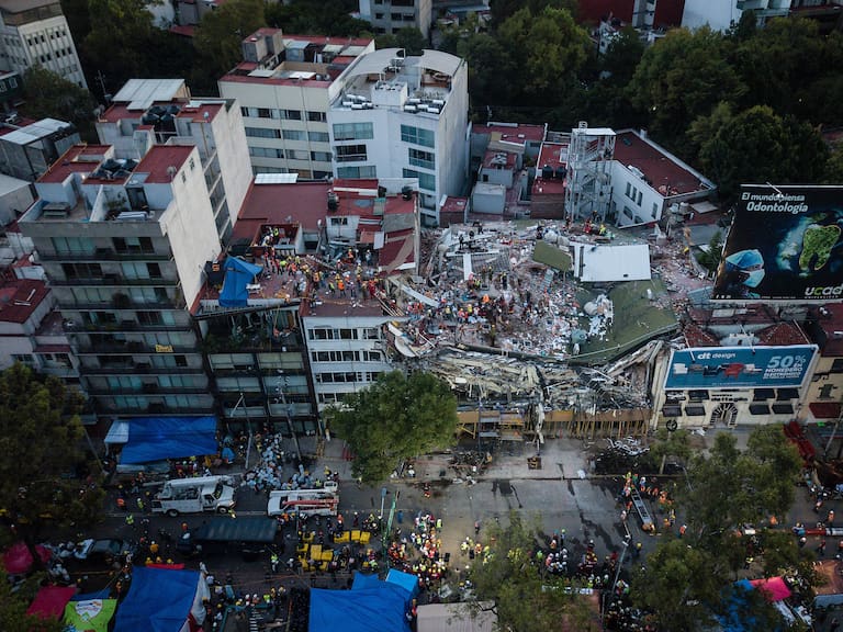 Aftermath of magnitude 7.1 earthquake in Mexico City