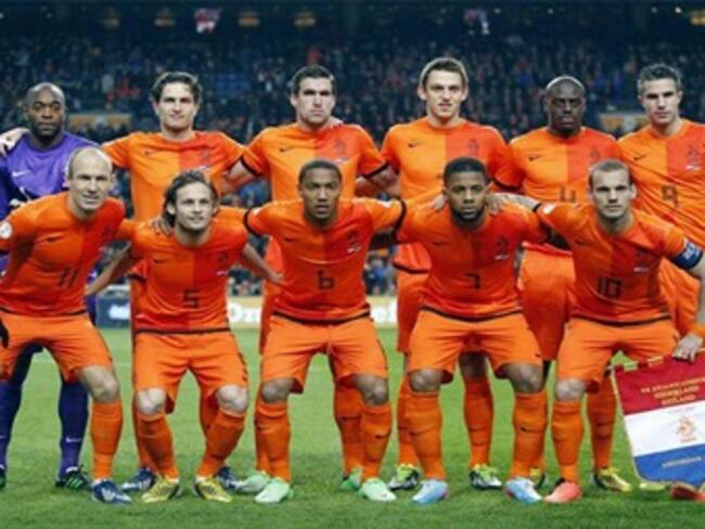Holanda vence 3-0 a Brasil