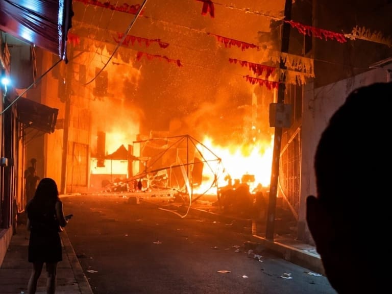 Explosión de tanques de gas por pirotecnia deja 13 heridos en fiestas patronales en Amatitán, Jalisco