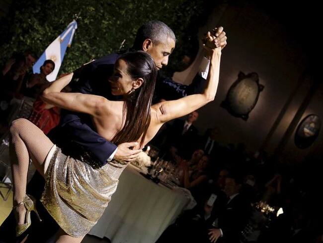 ¡Barack Obama baila tango durante su gira en Argentina!