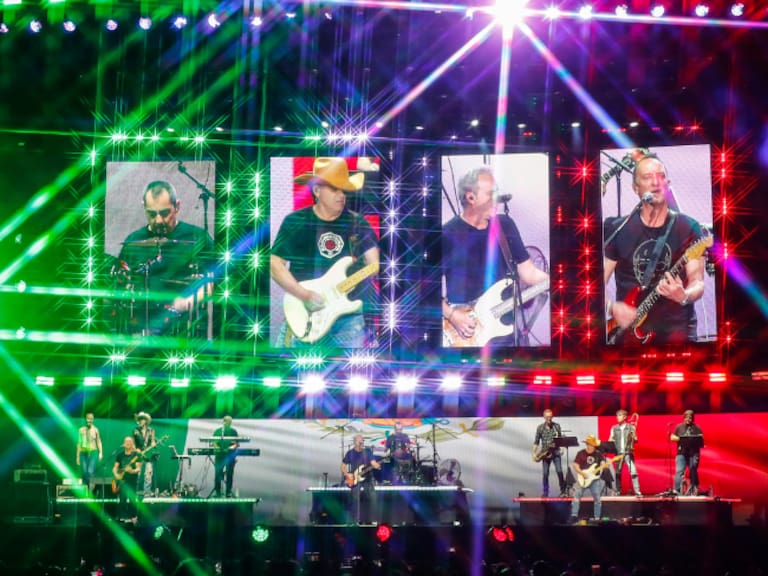 Hombres G durante un concierto anterior en México, donde la agrupación española interpretó sus éxitos ante miles de asistentes.