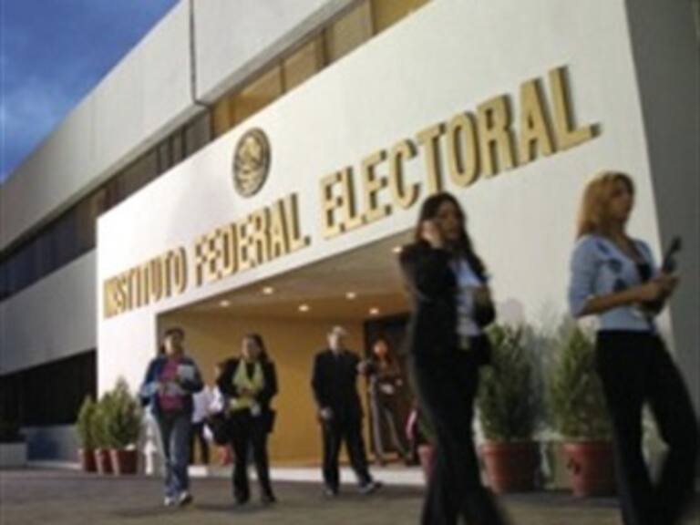 Engaña empresa a IFE con domicilio