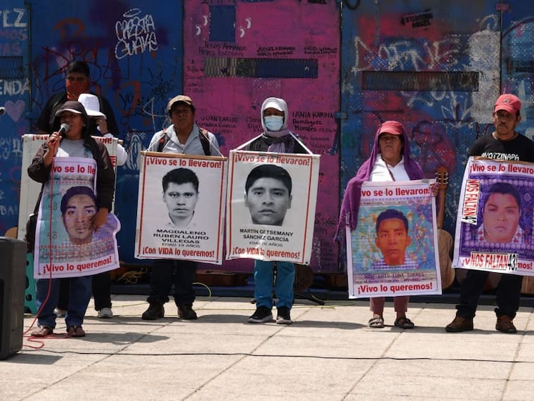 Desmantelan unidad especial para la indagación del caso Ayotzinapa dentro de la FGR.