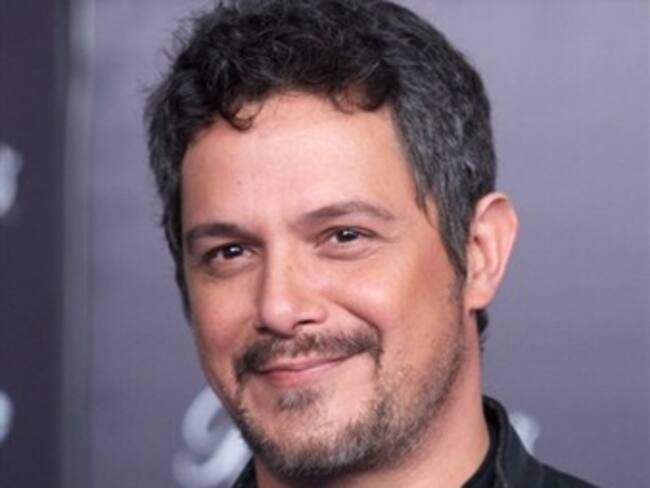 Se presenta Alejandro Sanz con éxito en Auditorio Nacional