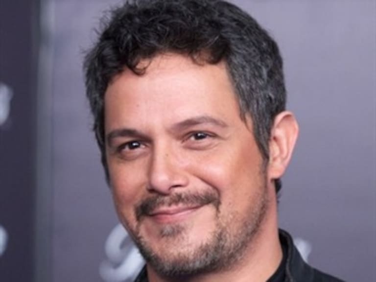 Se presenta Alejandro Sanz con éxito en Auditorio Nacional